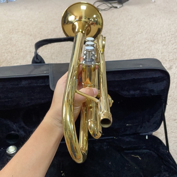 Trumpet - Picture 3 of 11